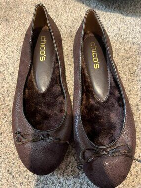 CHICOS FLAT BROWN SHOES SZ 7.5M